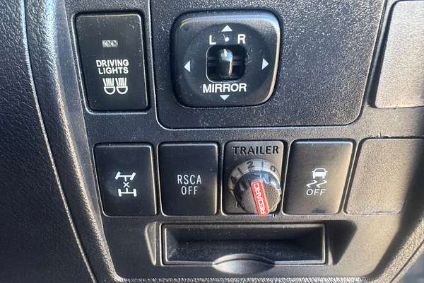 2014 Toyota Landcruiser GXL VDJ200R