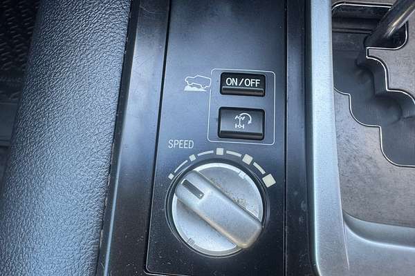 2014 Toyota Landcruiser GXL VDJ200R