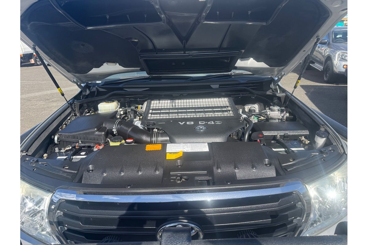 2014 Toyota Landcruiser GXL VDJ200R