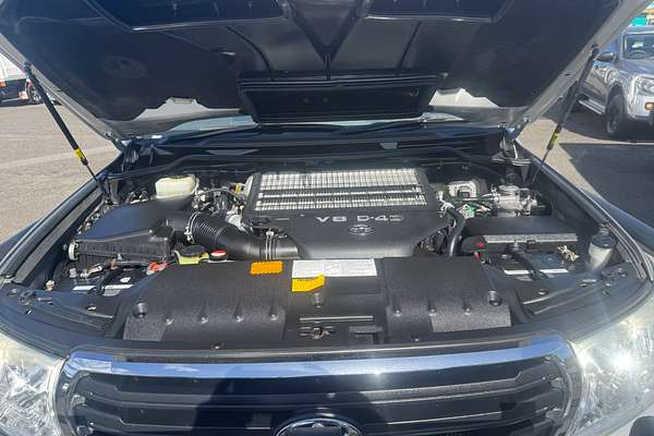 2014 Toyota Landcruiser GXL VDJ200R