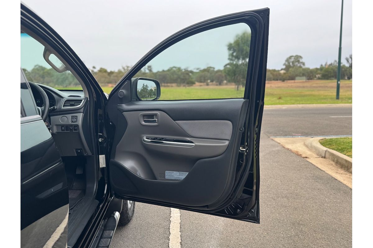 2015 Mitsubishi Triton GLS MQ 4X4