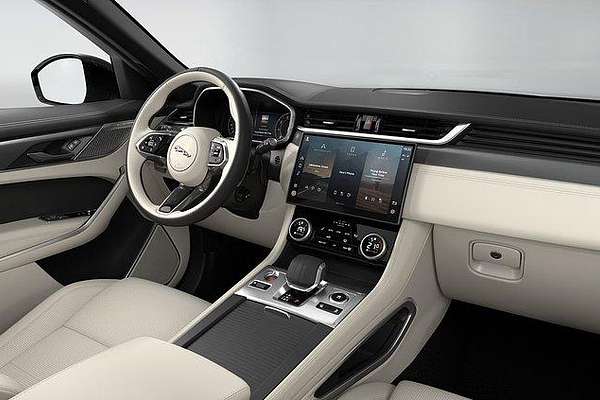 2025 Jaguar F-PACE PHEV P400e R-Dynamic SE 90th Anniversary Edition X761