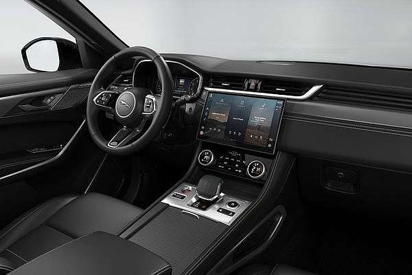 2024 Jaguar F-PACE P250 R-Dynamic SE X761