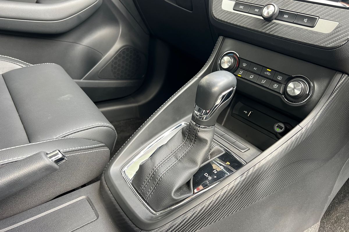 2022 MG ZS Excite AZS1