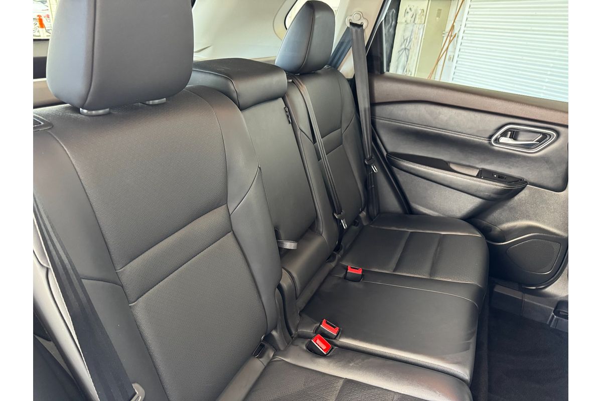 2023 Nissan X-TRAIL ST-L T33