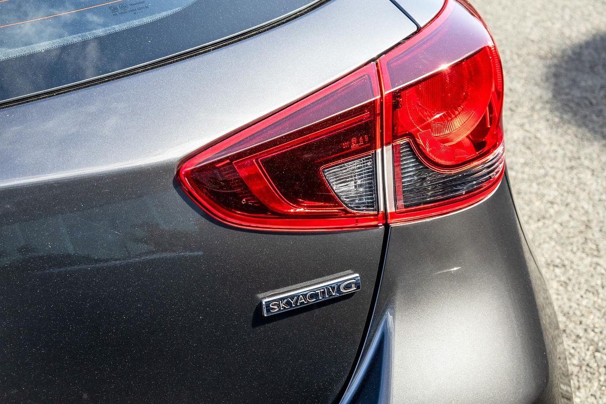 2025 Mazda 2 G15 Evolve DJ Series