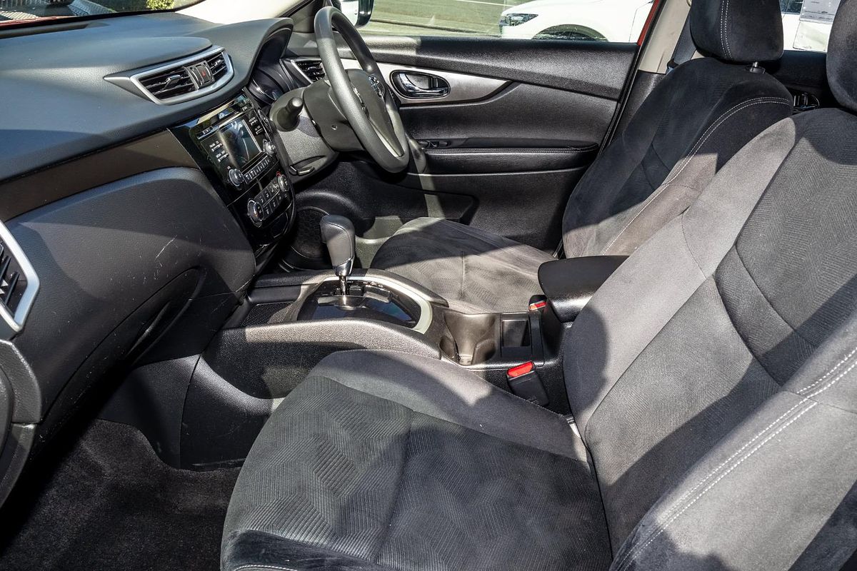 2014 Nissan X-TRAIL ST T32