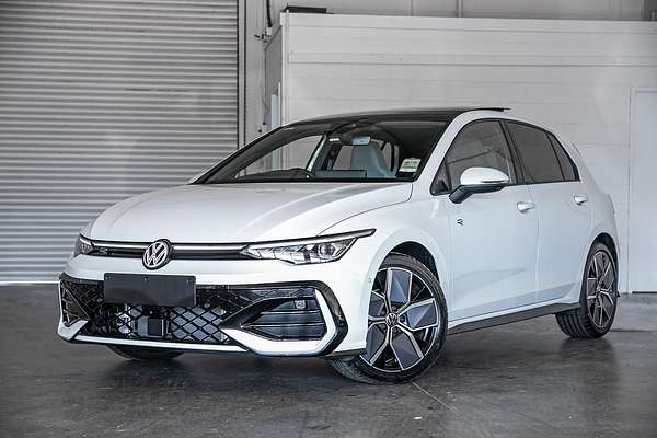 2025 Volkswagen Golf 110TSI R-Line 8.5