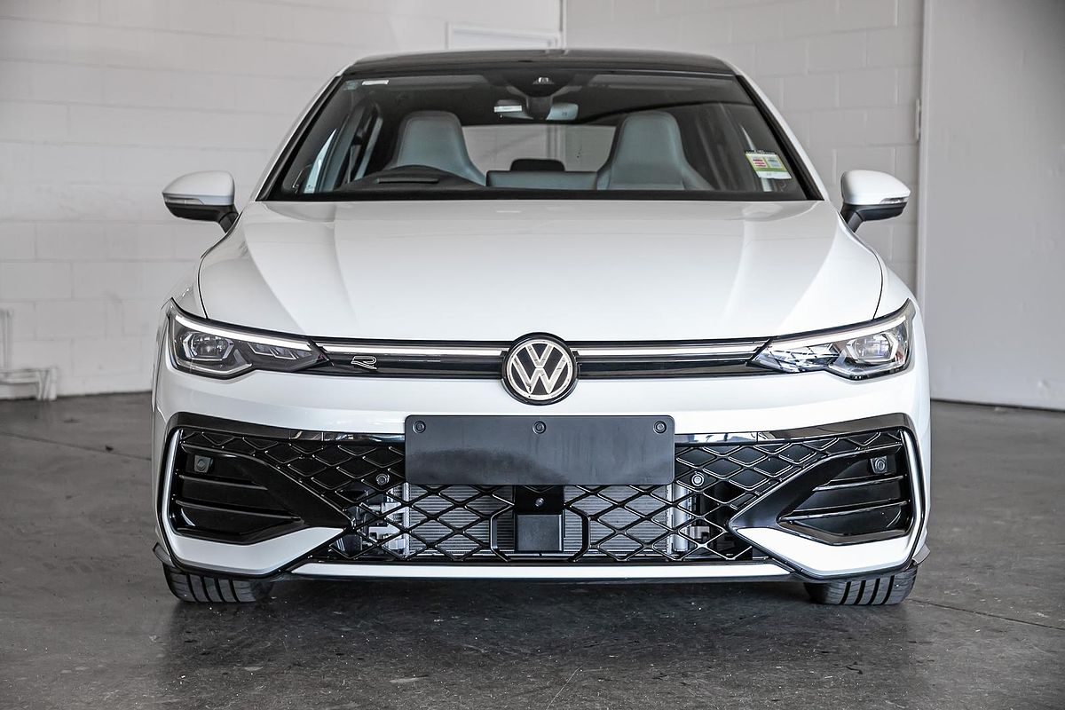 2025 Volkswagen Golf 110TSI R-Line 8.5