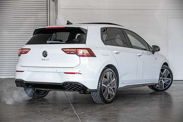 2025 Volkswagen Golf 110TSI R-Line 8.5