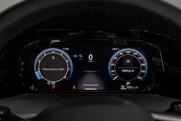 2025 Volkswagen Golf 110TSI R-Line 8.5