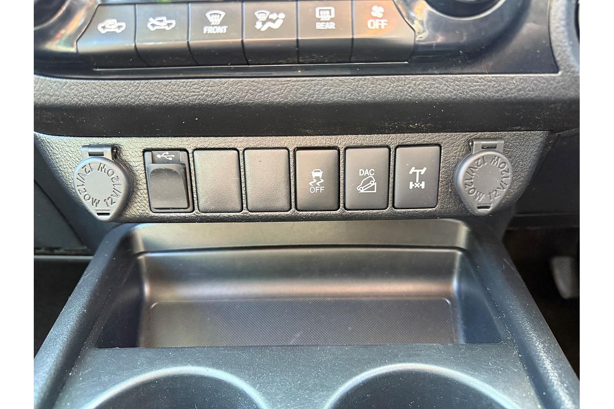 2018 Toyota Hilux SR5 GUN126R 4X4