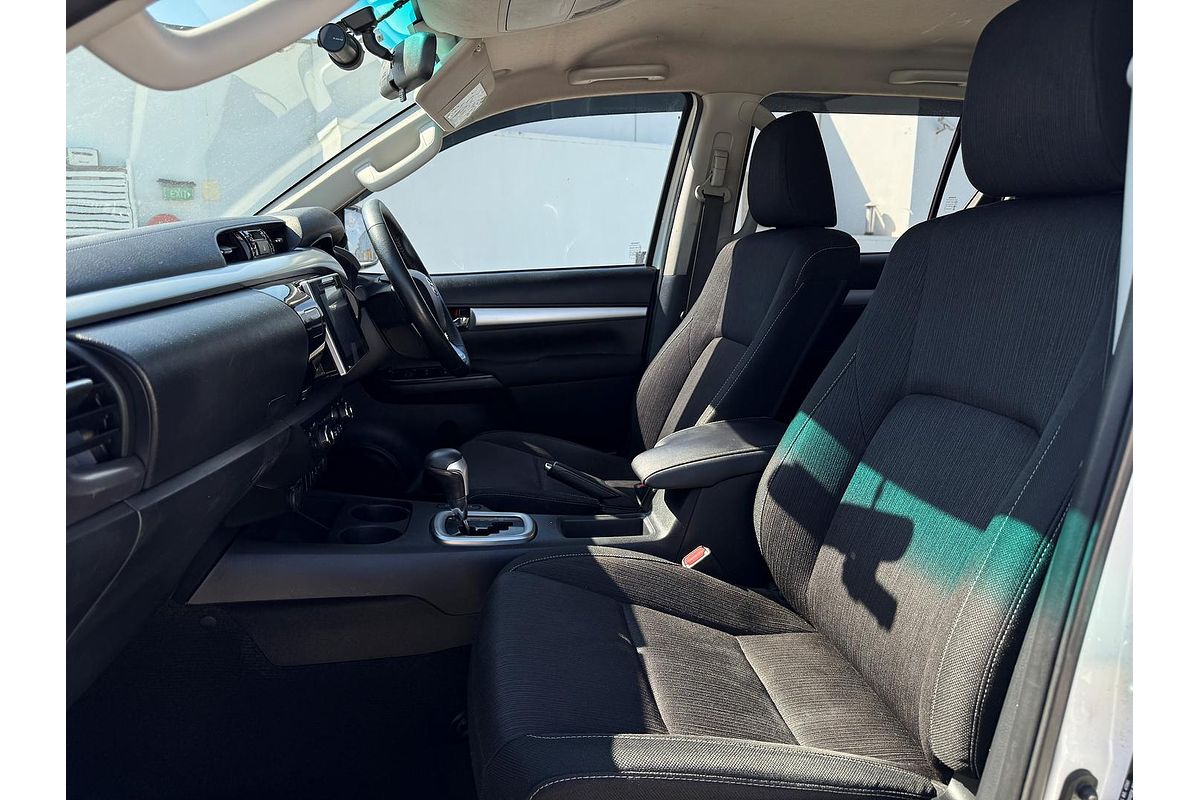 2018 Toyota Hilux SR5 GUN126R 4X4