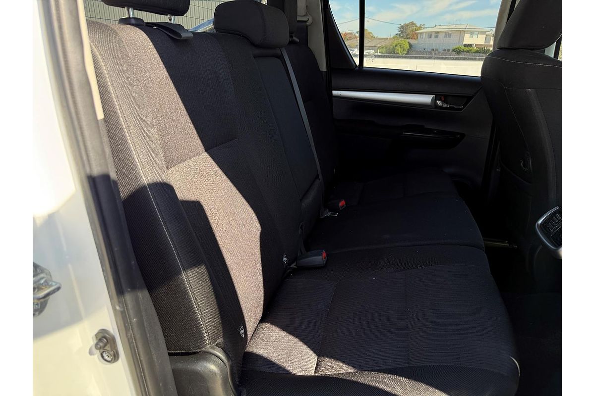 2018 Toyota Hilux SR5 GUN126R 4X4