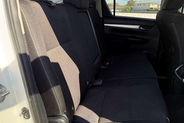 2018 Toyota Hilux SR5 GUN126R 4X4