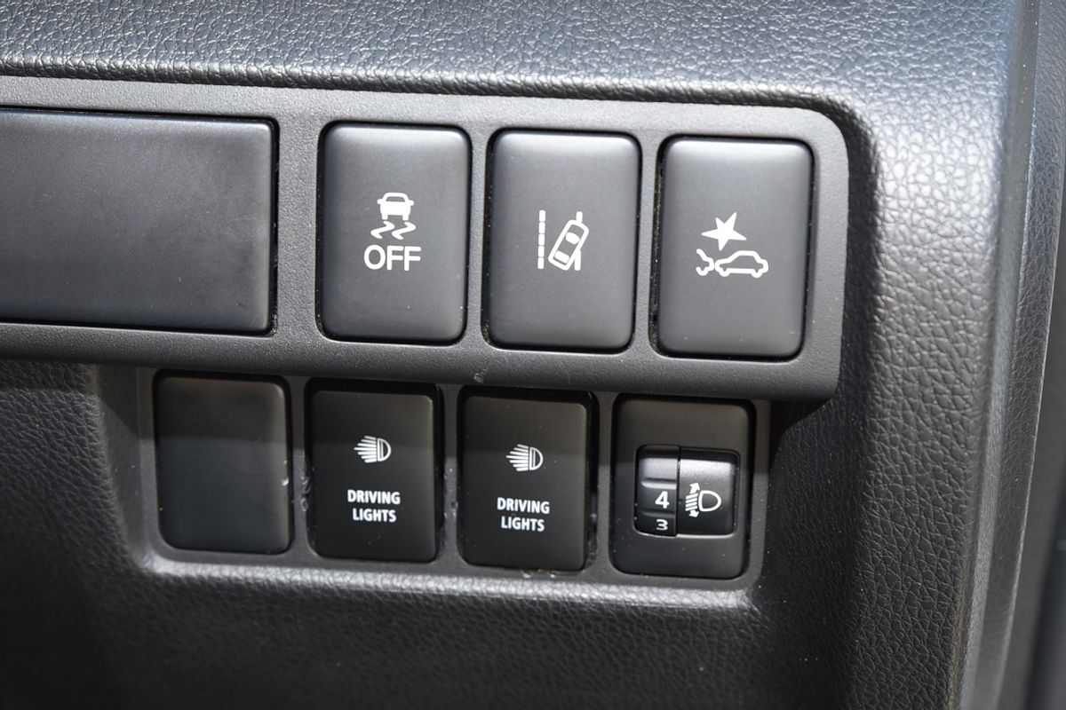 2022 Mitsubishi Eclipse Cross LS YB