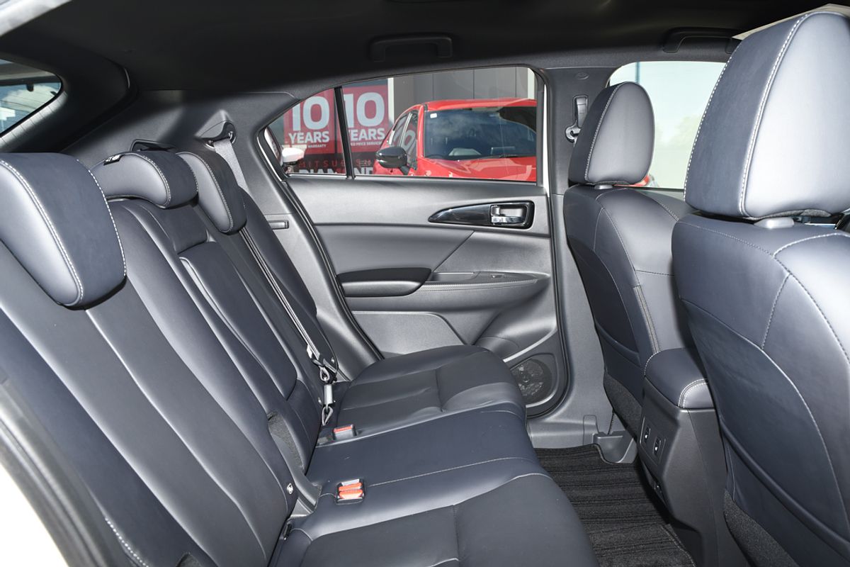 2024 Mitsubishi Eclipse Cross Exceed YB