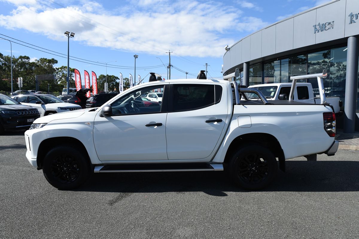 2022 Mitsubishi Triton GLX-R MR 4X4