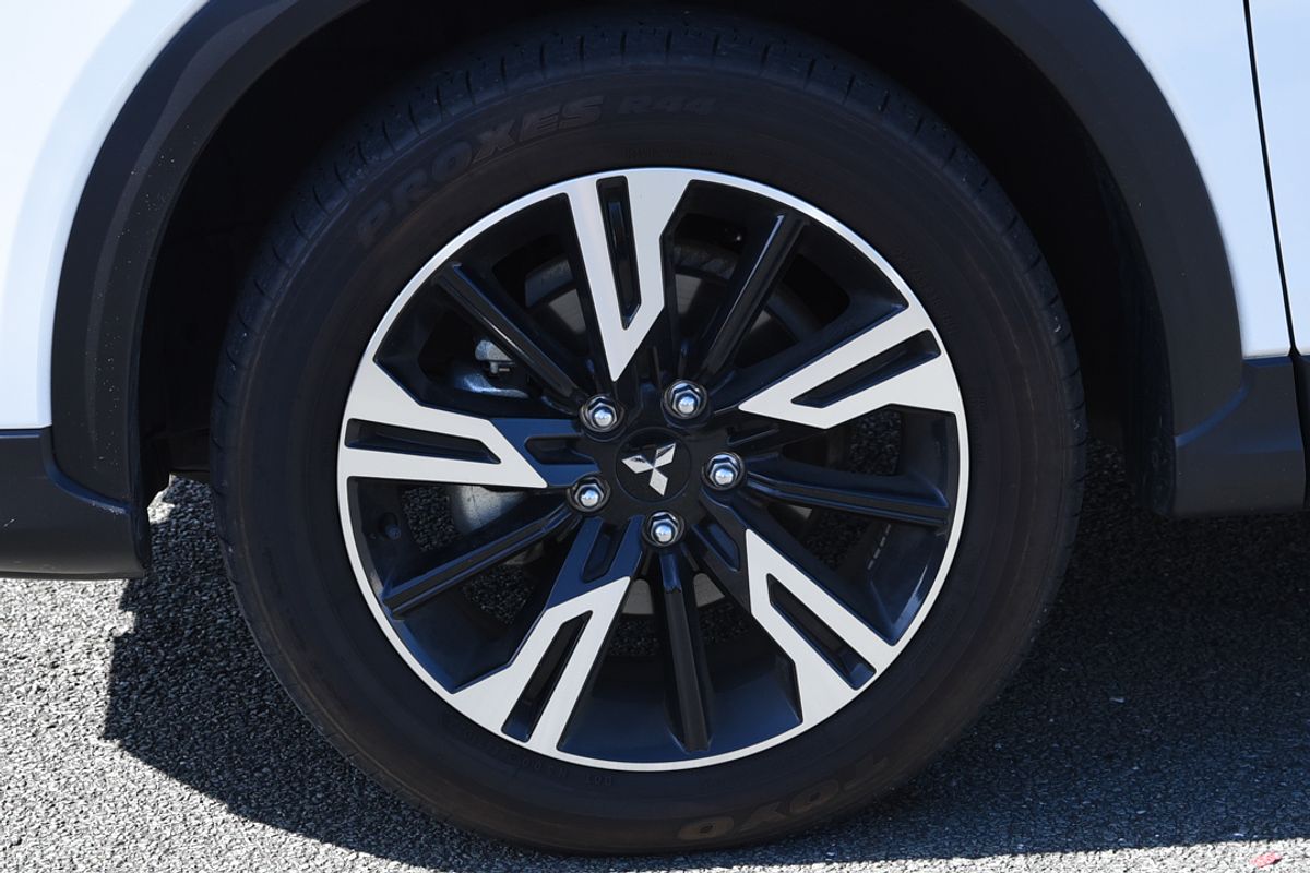 2022 Mitsubishi Eclipse Cross LS YB