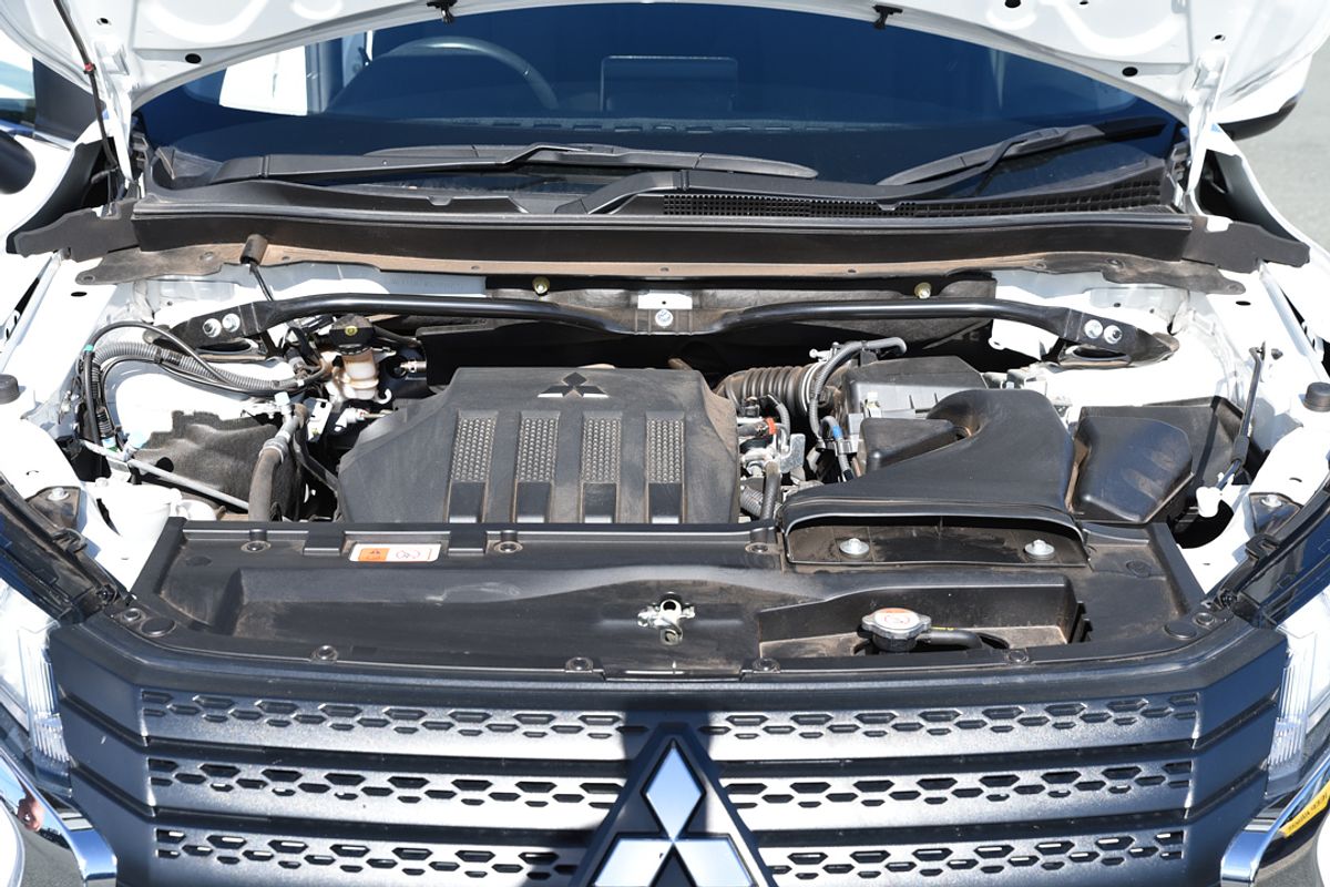 2022 Mitsubishi Eclipse Cross LS YB