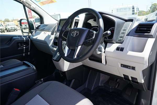 2024 Toyota Hiace GDH320R