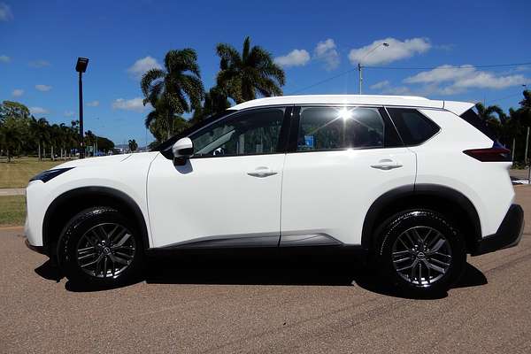 2024 Nissan X-TRAIL ST T33