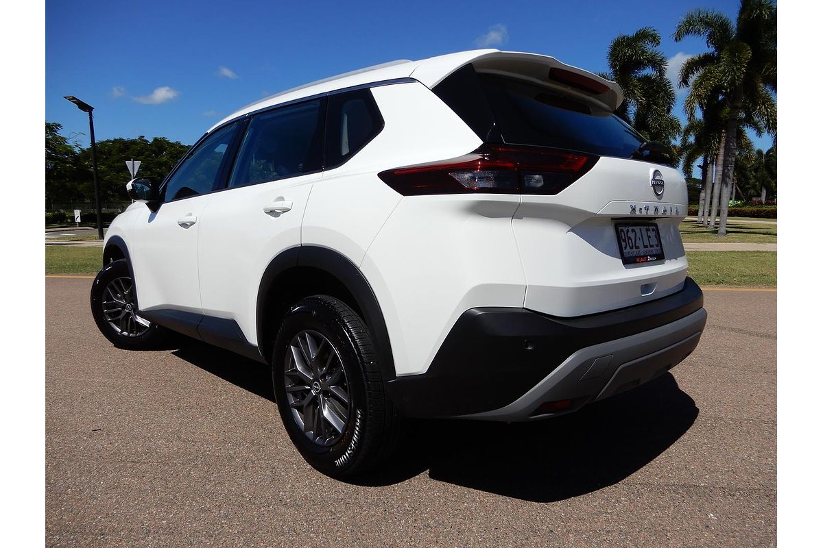 2024 Nissan X-TRAIL ST T33