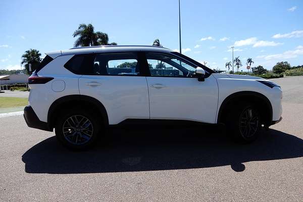 2024 Nissan X-TRAIL ST T33