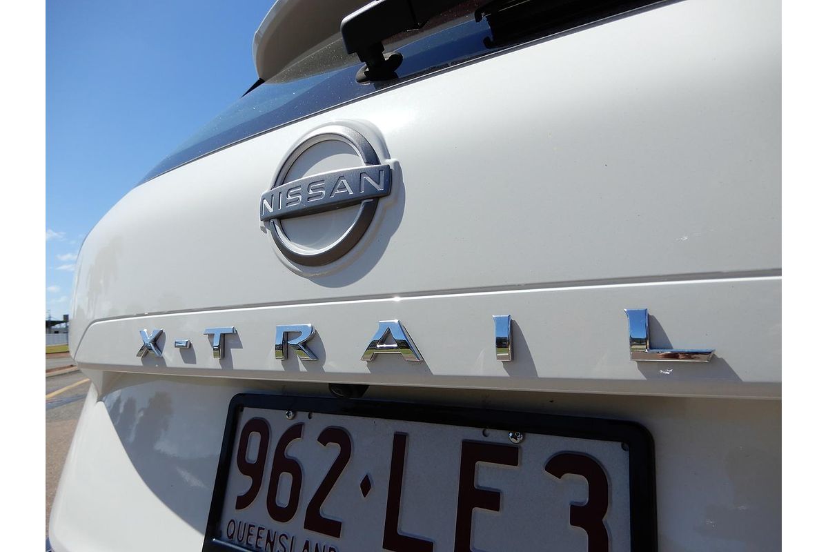 2024 Nissan X-TRAIL ST T33