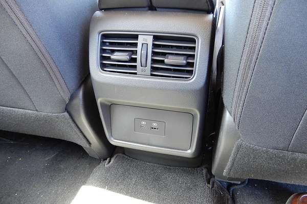 2024 Nissan X-TRAIL ST T33