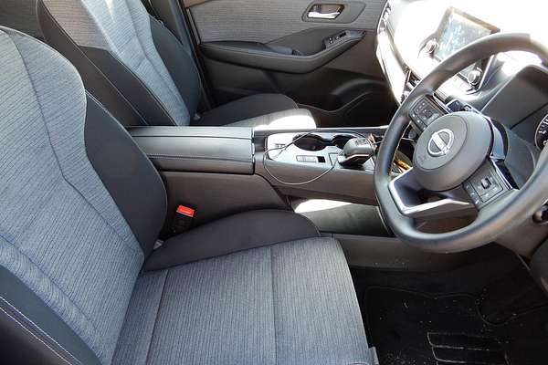 2024 Nissan X-TRAIL ST T33