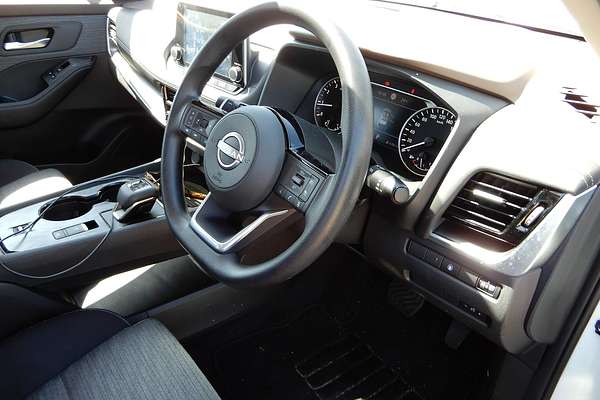 2024 Nissan X-TRAIL ST T33
