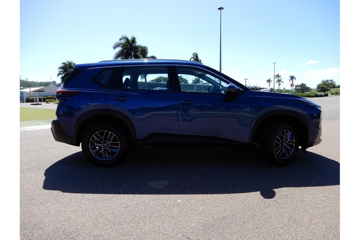 2024 Nissan X-TRAIL ST T33