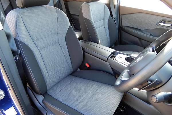2024 Nissan X-TRAIL ST T33