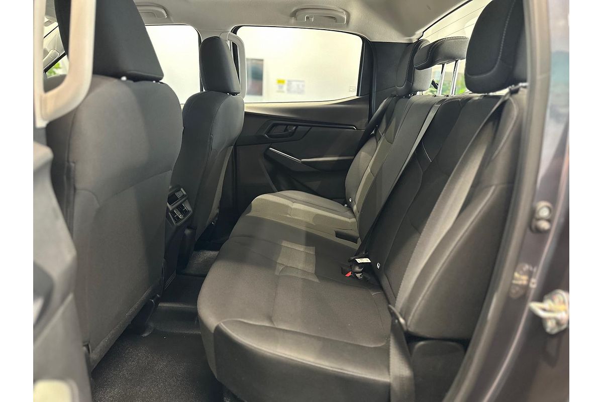 2025 Isuzu D-MAX SX 4X4