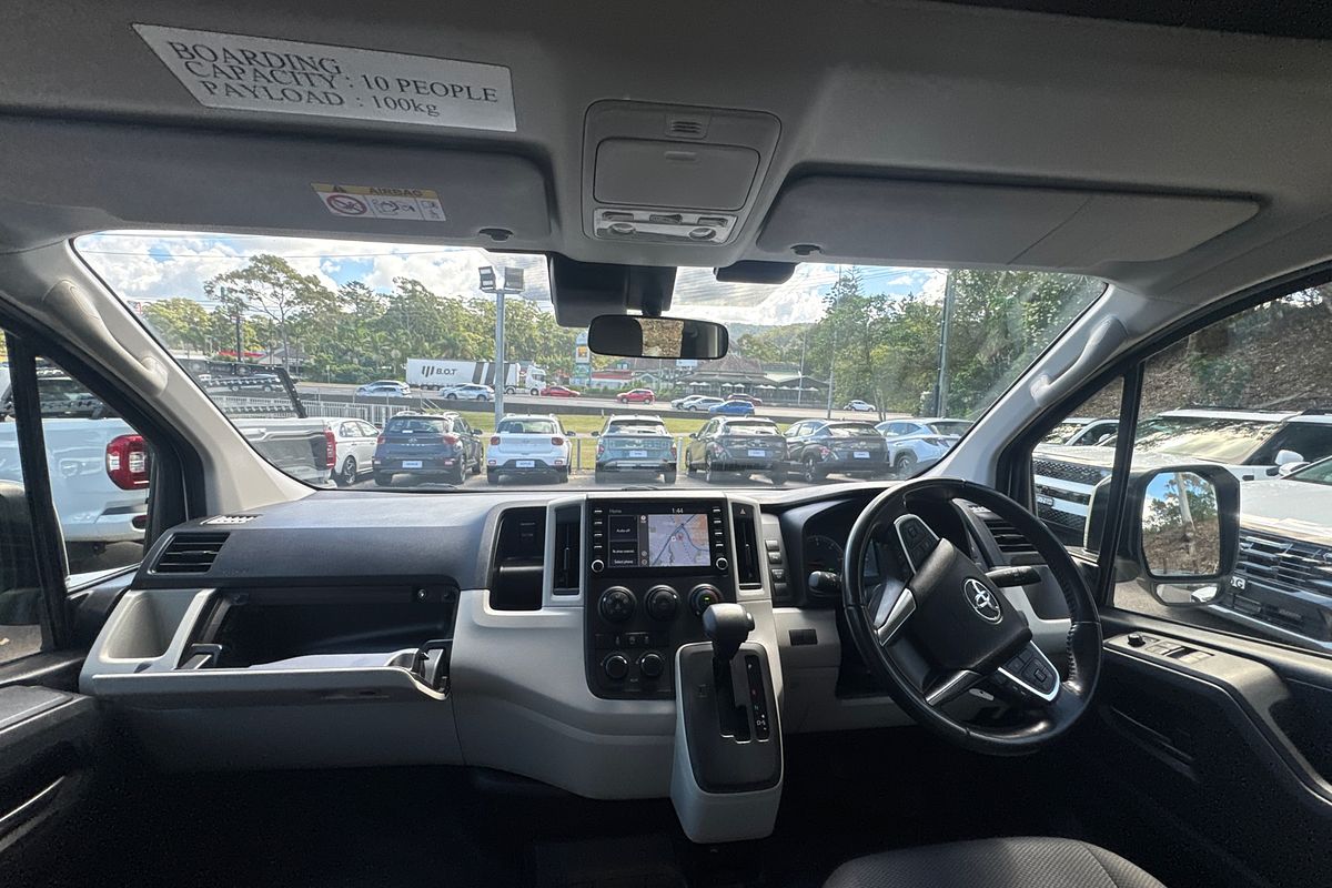 2020 Toyota Hiace Commuter GDH322R