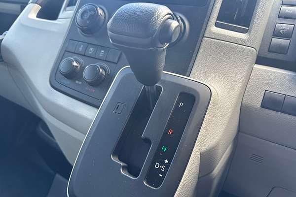 2020 Toyota Hiace Commuter GDH322R