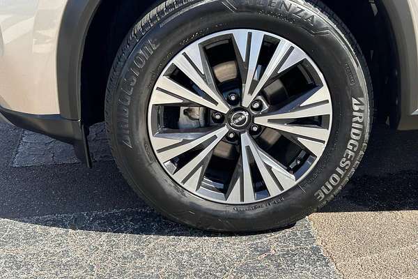 2024 Nissan X-TRAIL ST-L T33