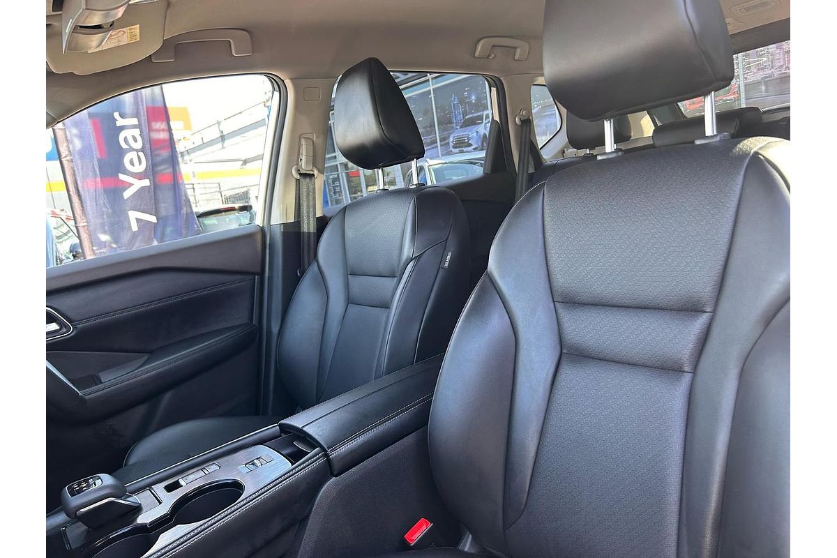 2024 Nissan X-TRAIL ST-L T33