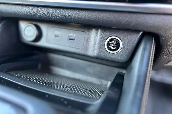 2024 Nissan X-TRAIL ST-L T33