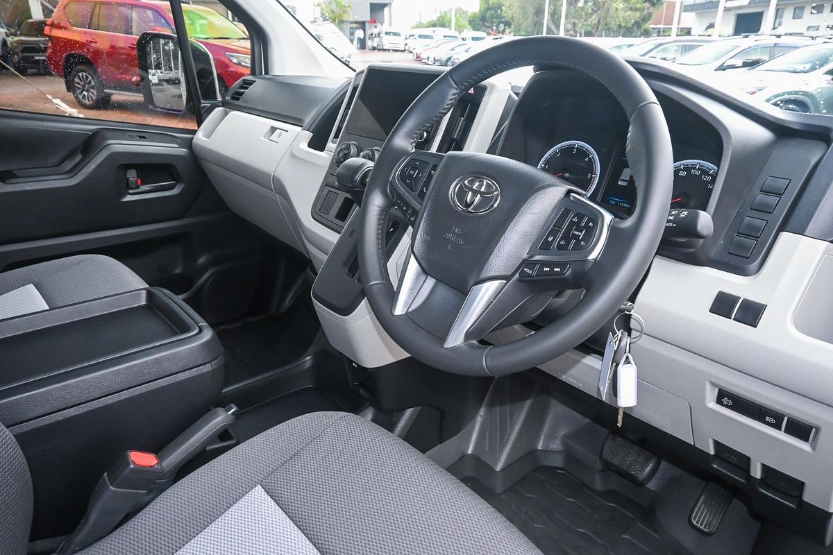 2024 Toyota Hiace GDH300R LWB