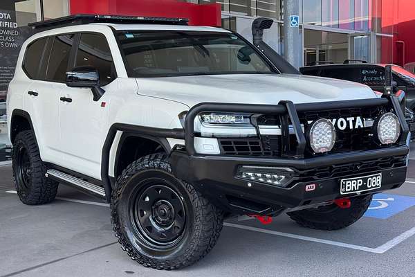 2021 Toyota Landcruiser GR Sport FJA300R
