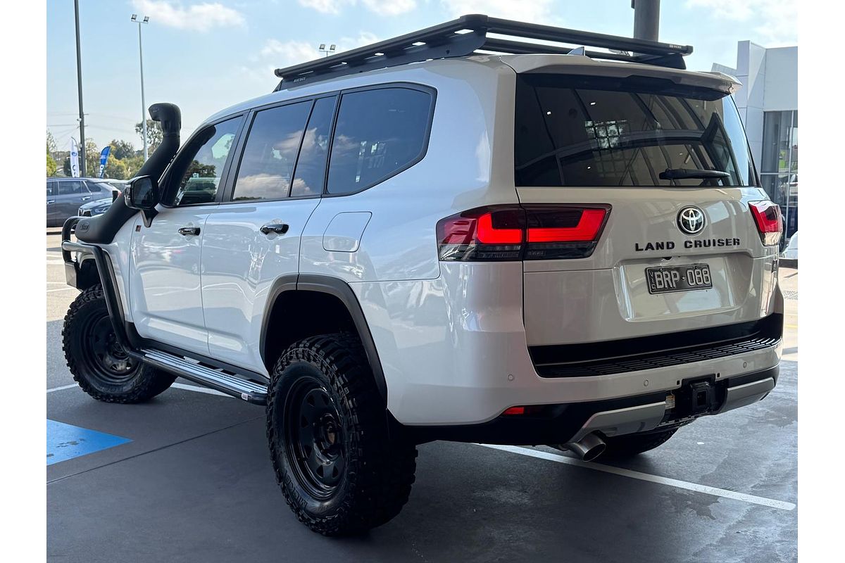 2021 Toyota Landcruiser GR Sport FJA300R
