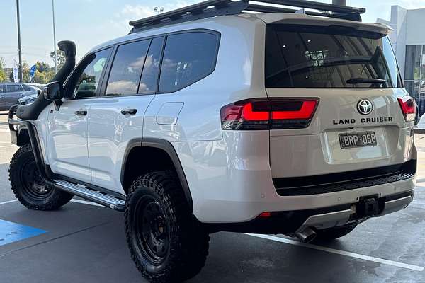 2021 Toyota Landcruiser GR Sport FJA300R