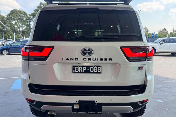 2021 Toyota Landcruiser GR Sport FJA300R
