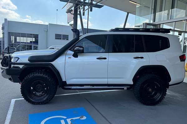 2021 Toyota Landcruiser GR Sport FJA300R