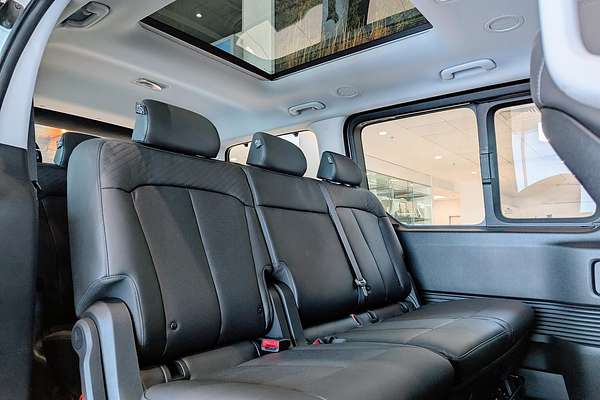 2024 Hyundai STARIA Highlander US4.V3