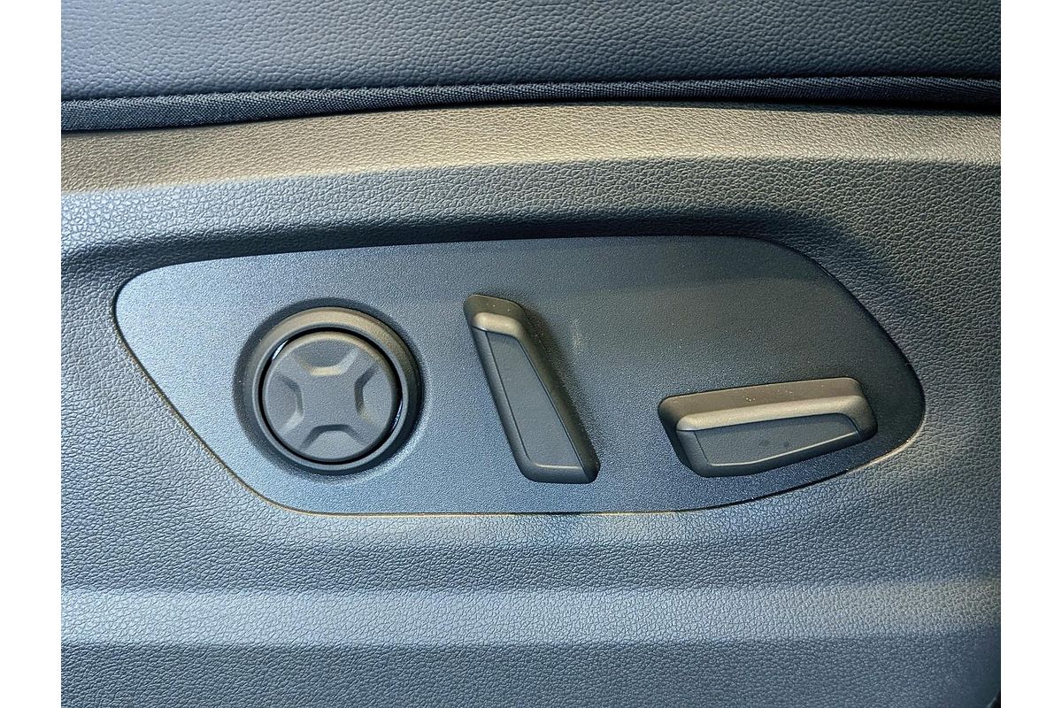 2024 Hyundai STARIA Highlander US4.V3