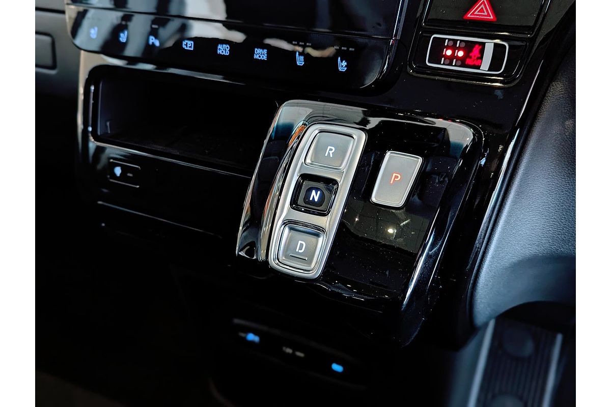 2024 Hyundai STARIA Highlander US4.V3