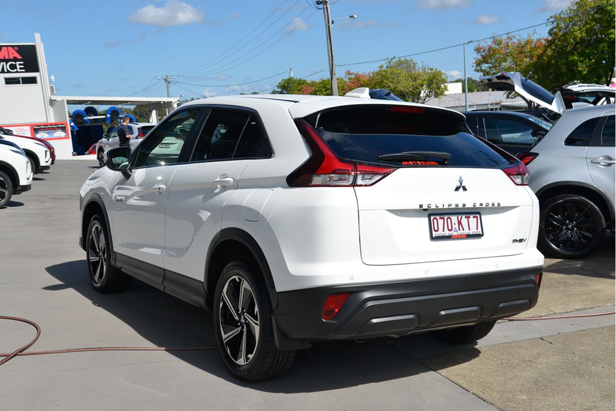 2024 Mitsubishi Eclipse Cross PHEV ES YB